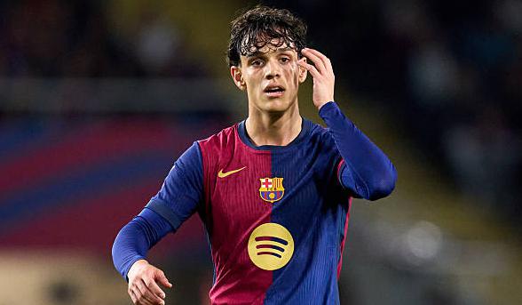 Barcelona khẳng định tương lai với Hector Fort: Tài năng trẻ sẽ tiếp tục gắn bó với sân Montjuïc