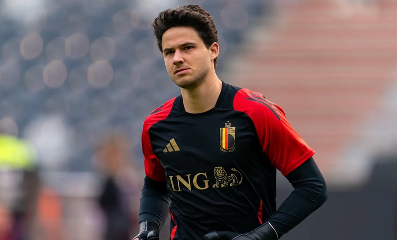 Thủ môn nào cho Man Utd mùa giải tới? Martinez, Pope hay Lammens?